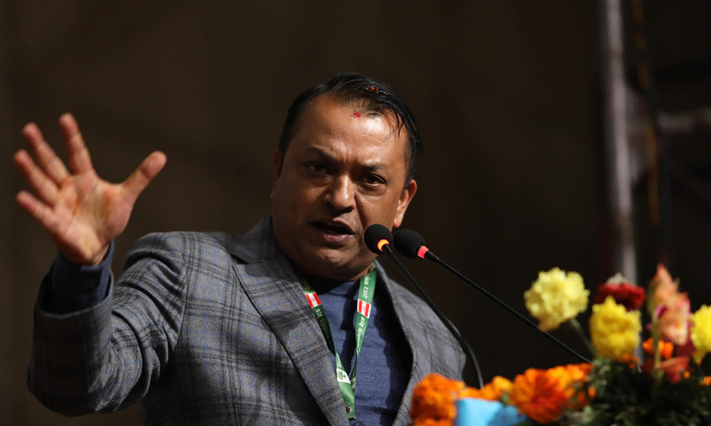 कर्मचारीमाथि छानबिन हुँदा गृहमन्त्रीले राजीनमा दिनु पर्दैनः गगन थापा