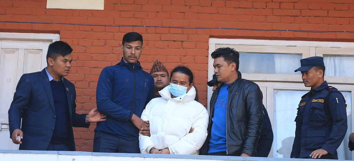 रामबहादुर बम्जनलाई सफाइ