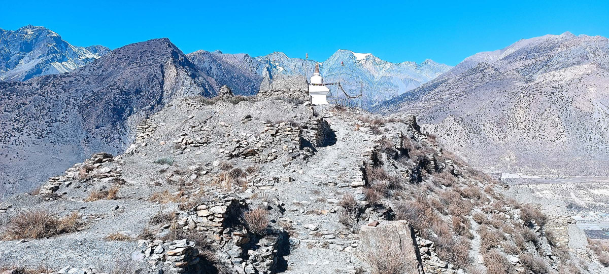 मुस्ताङको घरपझोङ किल्ला