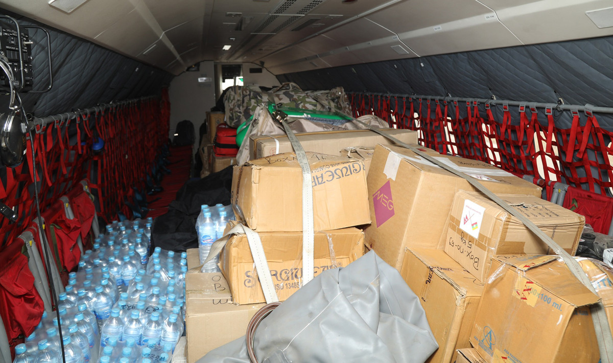 nepal-army-relife-for-myanmar-earthquake-victim.jpg