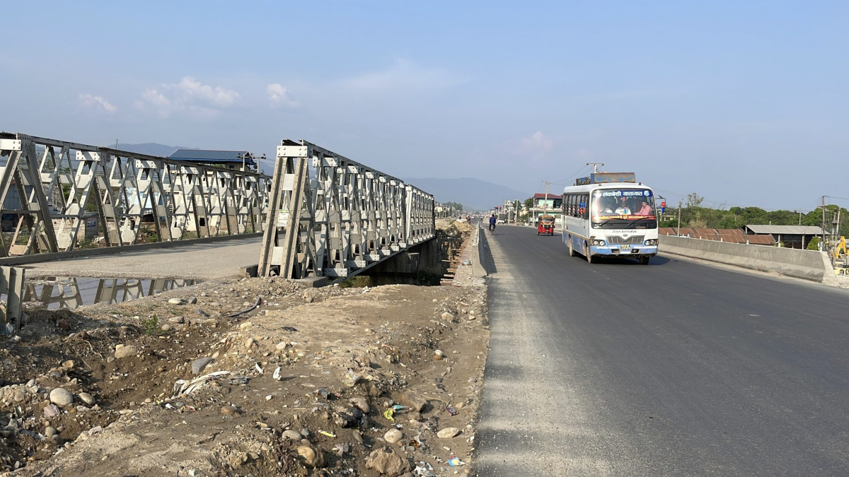 नारायणघाट–बुटवल सडकमा साना पुल निर्माण सकियो