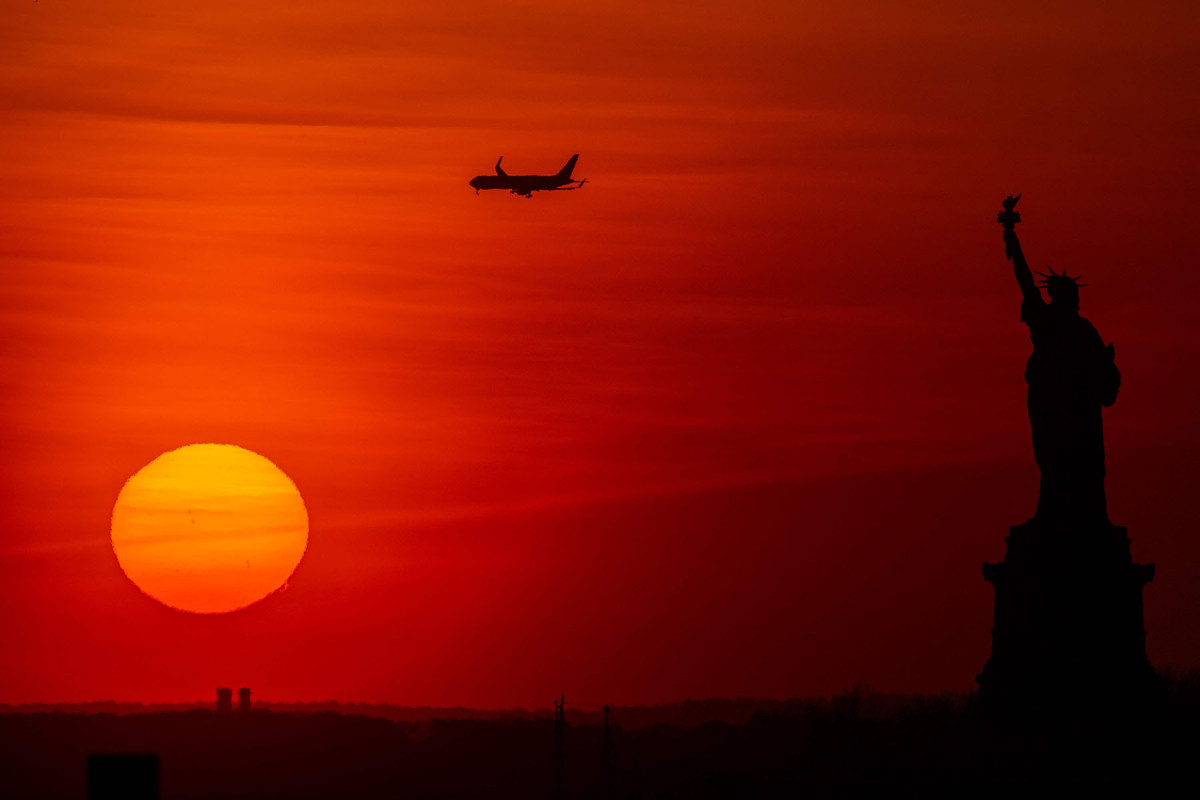 Smoke from New Jersey Wildfire Triggers Air Quality Alerts in New York City