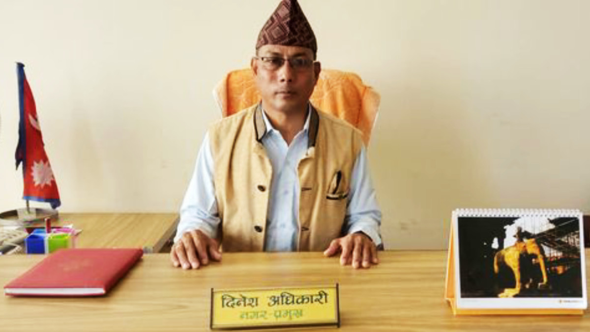 दूधौलीका मेयर अधिकारीविरुद्ध बलात्कार मुद्दा