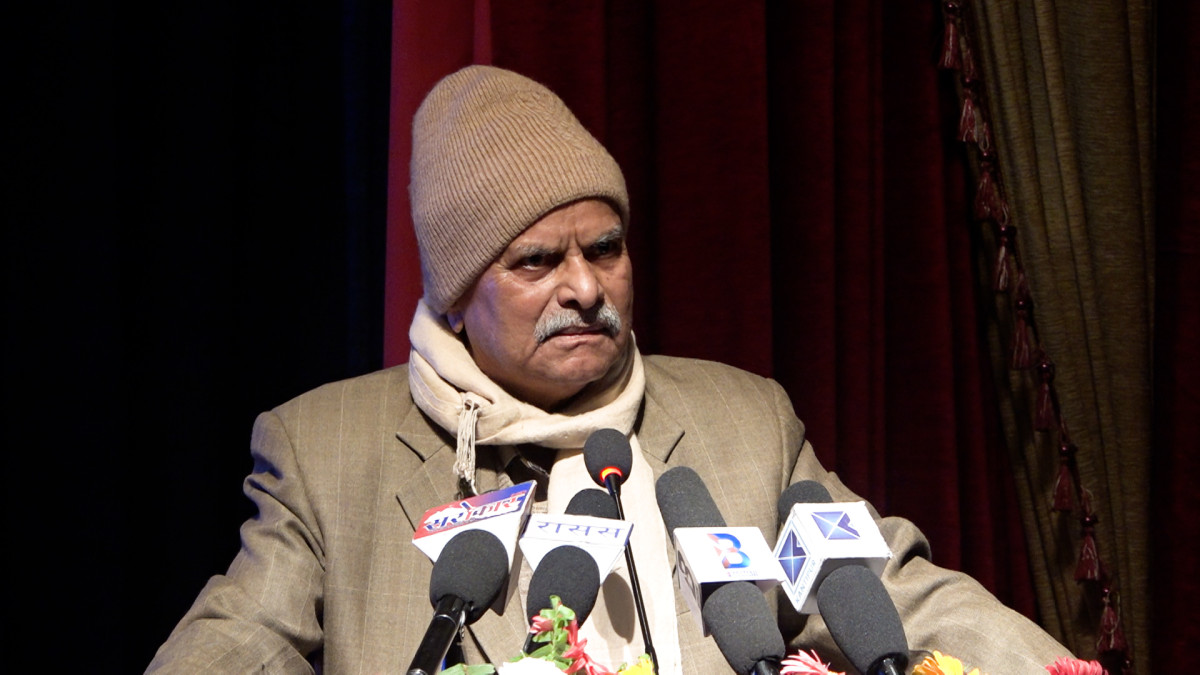 शिक्षा र स्वास्थ्यलाई निजीकरण गर्नु सबैभन्दा खतरनाकः रामवरण यादव