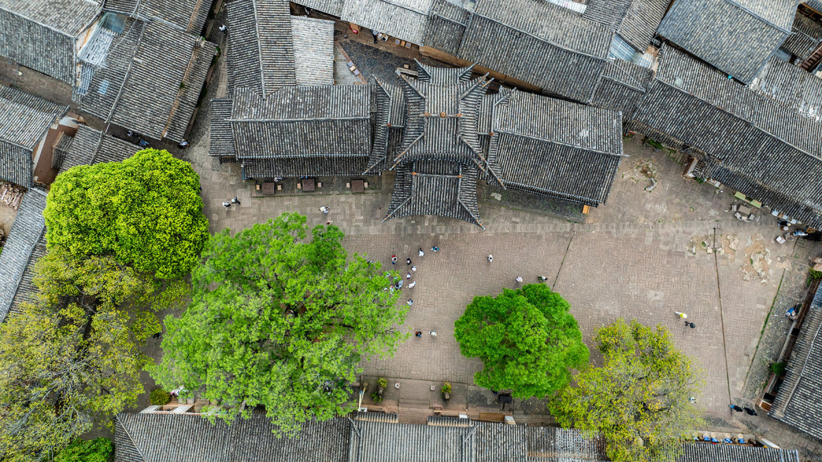 (Culture&Life)+CHINA-YUNNAN-SHAXI+TOWN-TOURISM+(CN)XxjpbeE007501_20250427_PEPFN0A001.jpg