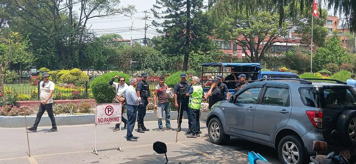 रवीन्द्र मिश्रलाई हाजिरी जमानीमा छोड्न सर्वोच्चको आदेश