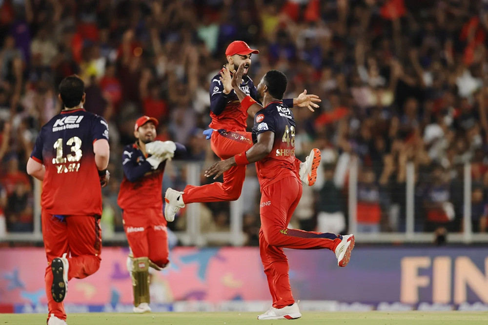 RCB_11748973368.jpg