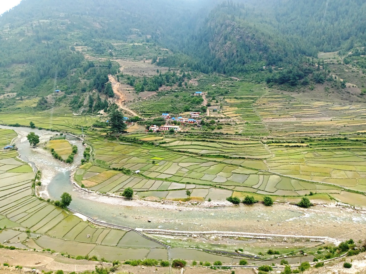 हिमा नदी र मार्सीधान खेतको फाँट