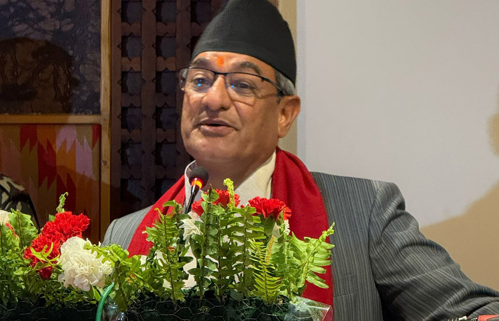 स्पेन पठाउने गिरोहमाथि छानबिन गर्न आइजीपीलाई गृहमन्त्री लेखकको निर्देशन