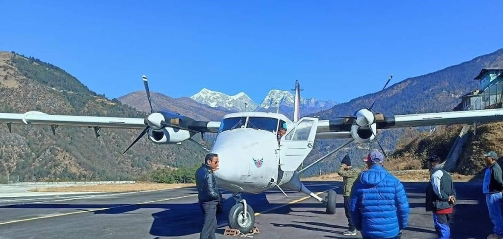 फाप्लु विमानस्थलमा १७ दिनपछि उडान