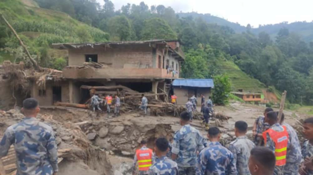 नुवाकोटमा बाढीले एक महिला बेपत्ता, खोजीकार्य जारी