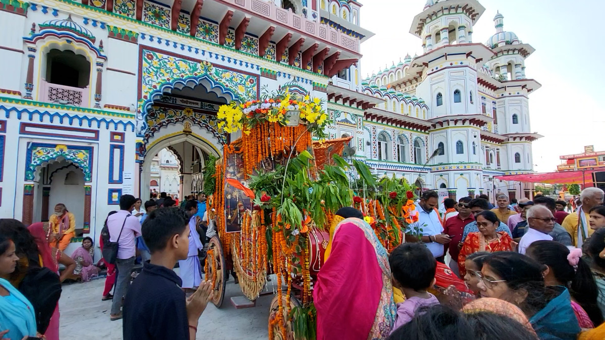 जनकपुरधाममा निकालियो ऐतिहासिक जगन्नाथ रथ यात्रा