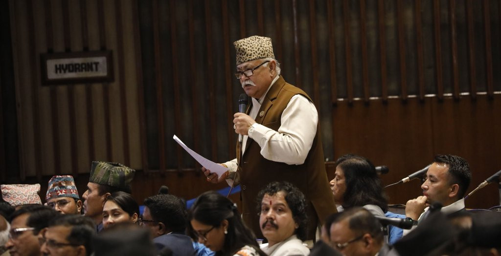 भिजिट भिसा प्रकरणमा प्रधानमन्त्रीदेखि तल्लो तहका कर्मचारी मुछिएका छन्