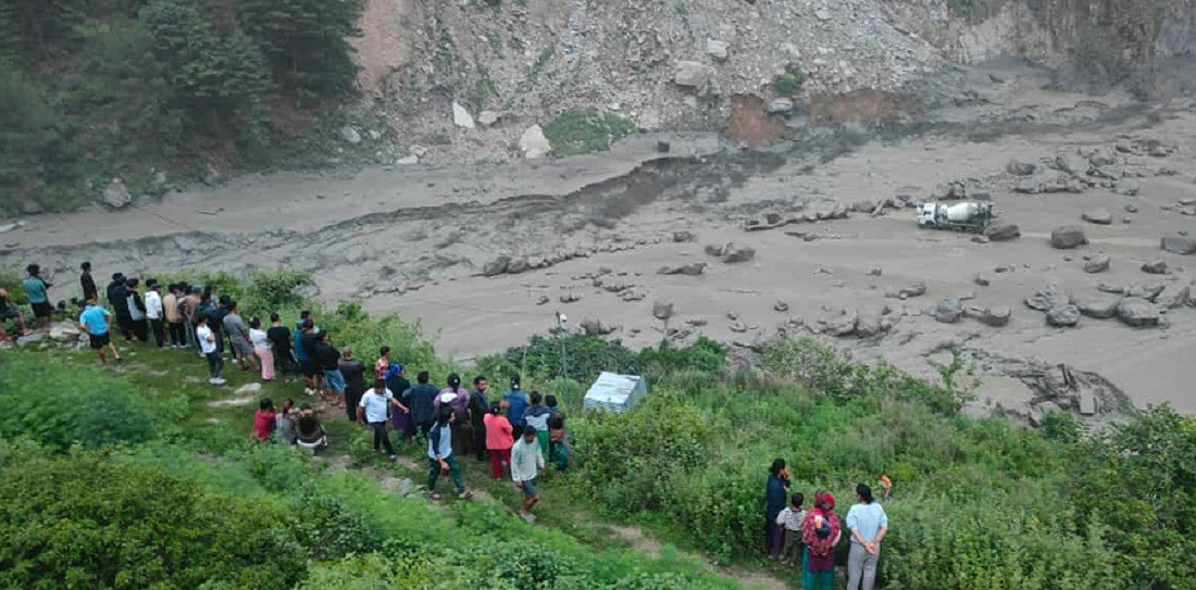 भारी वर्षा बिना कसरी आयो भोटेकोशीमा बाढी?