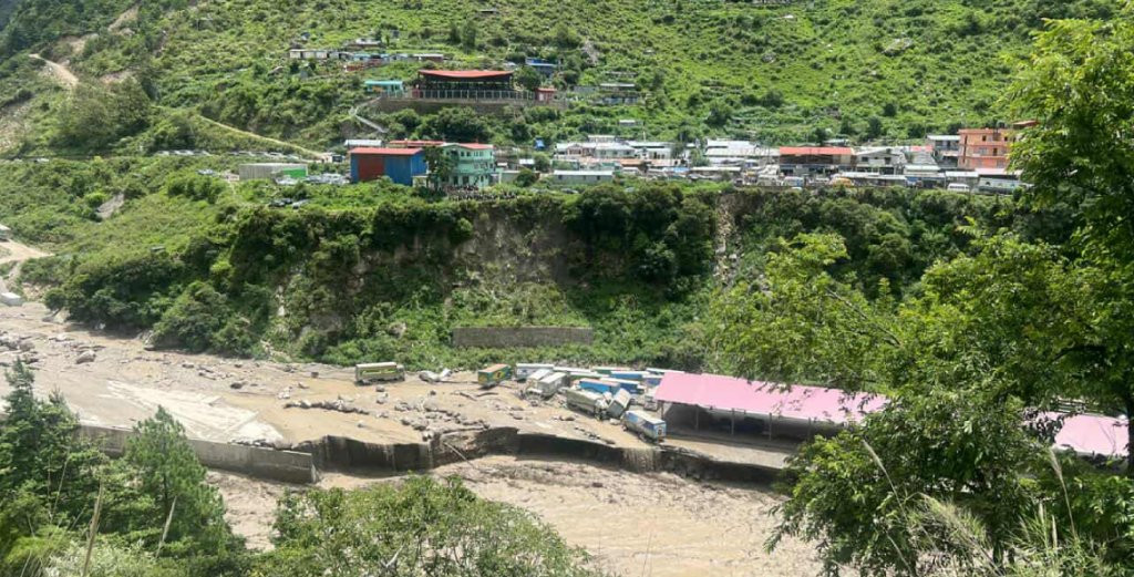 रसुवा बाढीमा बेपत्ताको खोजी कार्य जारी