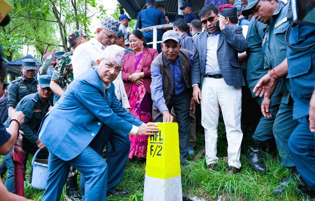 फेवाताल किनारमा  सीमास्तम्भ राख्नेक्रम जारी