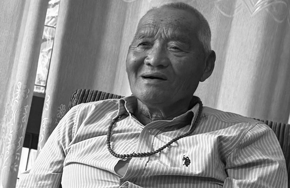 राप्रप्राका नेता बलराम घर्ती मगरको निधन