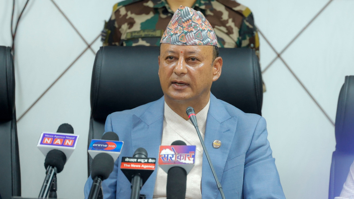 ऊर्जा मन्त्री दीपक खड्काद्वारा एक वर्षको प्रगति विवरण सार्वजनिक