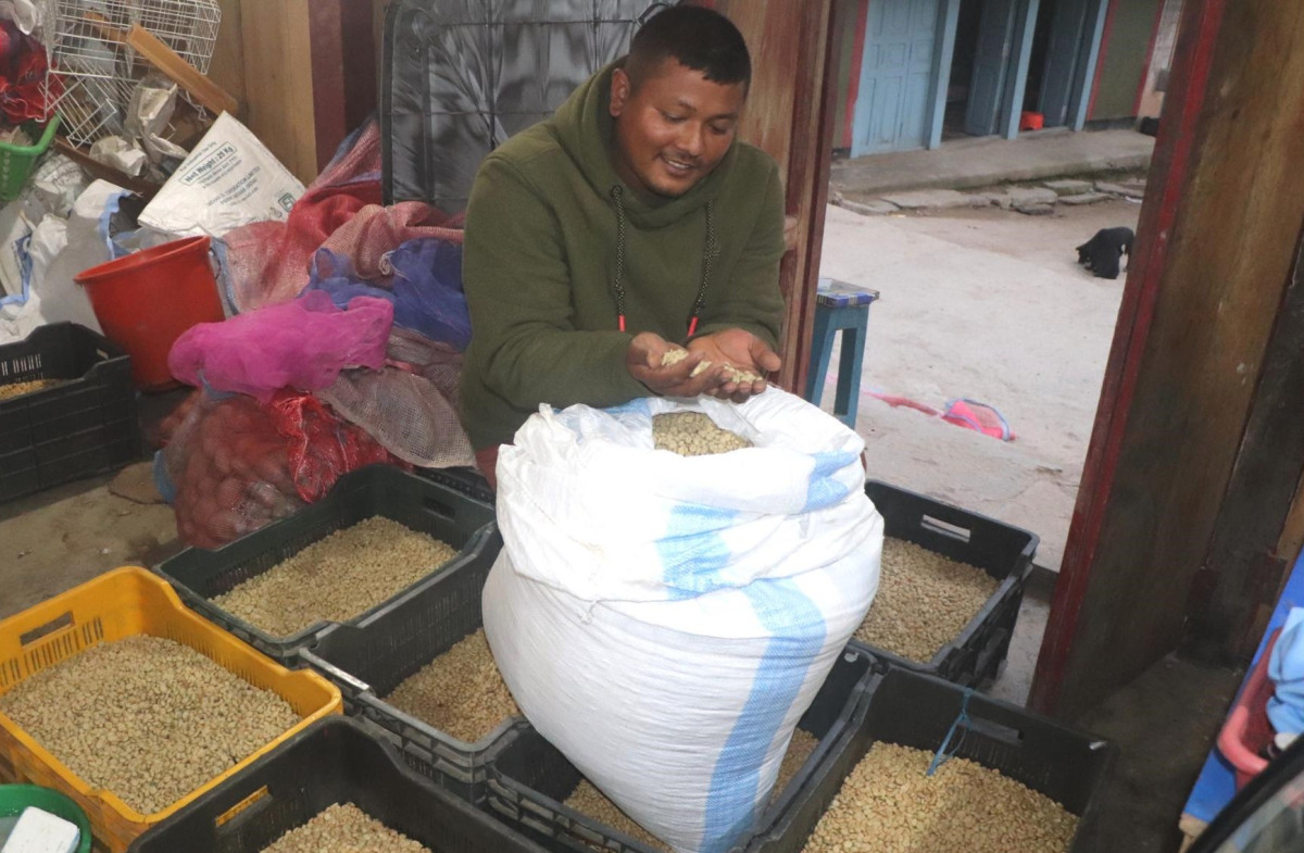 नेपाललाई १३ बस्तुको वैदेशिक व्यापारमा नाफा, कुनमा कति?
