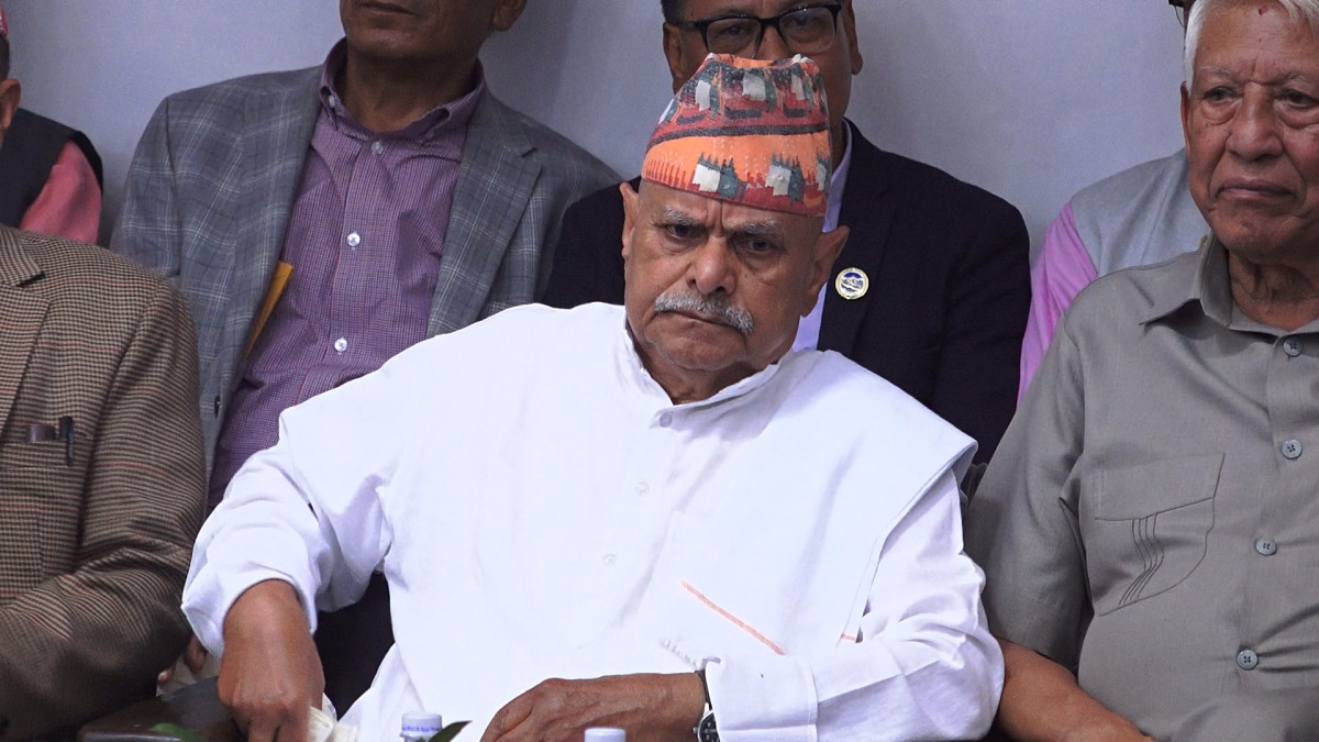 प्रजातन्त्रदेखी गणतन्त्र प्राप्तिका लागि योगदान गरेका सहिदहरुको नाम संकलन गर्न प्रथम राष्ट्रपति यादवको अनुरोध